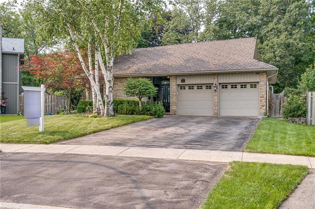 2167 Pauline Court, House detached with 3 bedrooms, 2 bathrooms and 4 parking in Burlington ON | Image 2