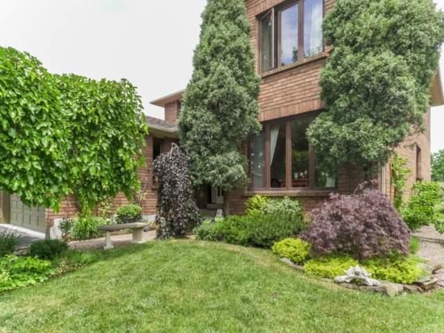 1319 Greenwood Cres, House detached with 4 bedrooms, 3 bathrooms and 2 parking in Oakville ON | Image 3