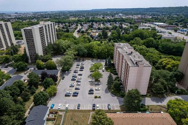 506 - 75 Glenburn Crt, Condo with 2 bedrooms, 1 bathrooms and 1 parking in Hamilton ON | Image 23