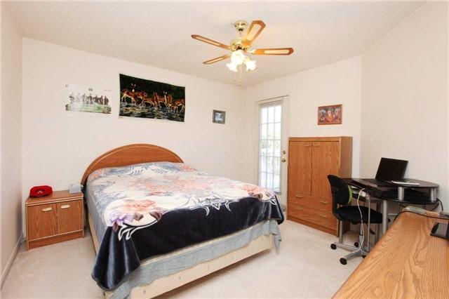 8 Tinsmith St, House detached with 3 bedrooms, 3 bathrooms and 4 parking in Brampton ON | Image 13