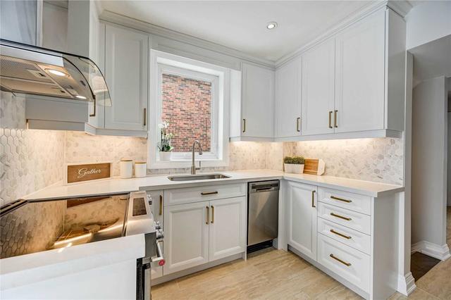 41 Thirty Seventh St, House detached with 3 bedrooms, 2 bathrooms and 6 parking in Toronto ON | Image 7