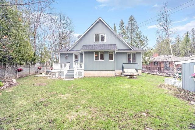 330 Cedar Ave, House detached with 2 bedrooms, 2 bathrooms and 10 parking in Meaford ON | Image 17