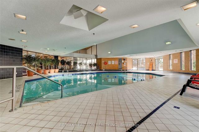 1809 - 131 Beecroft Ave, Condo with 2 bedrooms, 2 bathrooms and 1 parking in Toronto ON | Image 13