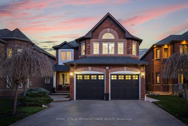 29 Forsyth Cres, House detached with 4 bedrooms, 4 bathrooms and 6 parking in Halton Hills ON | Image 1
