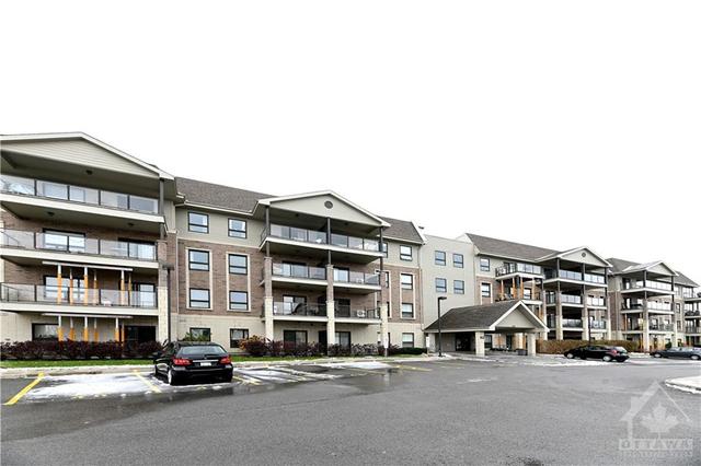 101 - 120 Prestige Circle, Condo with 2 bedrooms, 2 bathrooms and 2 parking in Ottawa ON | Image 2