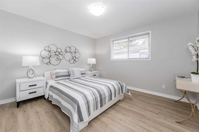 176 Indian Rd, House detached with 3 bedrooms, 2 bathrooms and 4 parking in Kitchener ON | Image 6