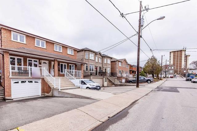 31 Keith Ave, House semidetached with 3 bedrooms, 3 bathrooms and 3 parking in Toronto ON | Image 12