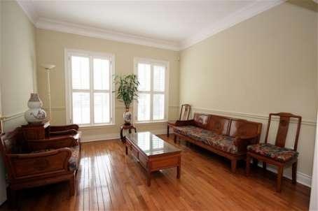 84 Lynngrove Ave, House detached with 4 bedrooms, 4 bathrooms and 4 parking in Toronto ON | Image 2