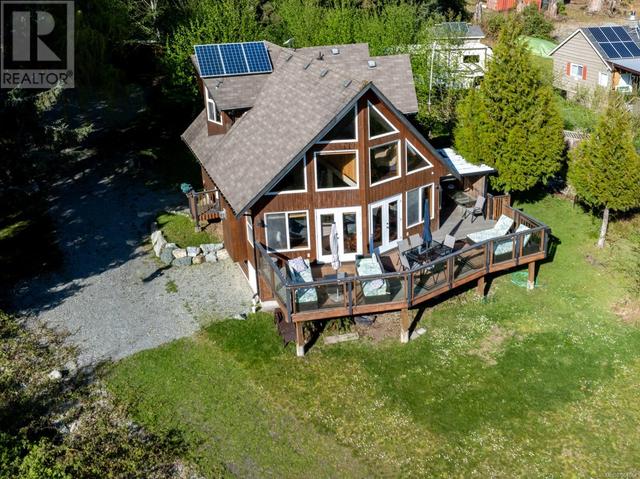 11464 Youbou Rd, House detached with 3 bedrooms, 2 bathrooms and 4 parking in Cowichan Valley I BC | Image 2