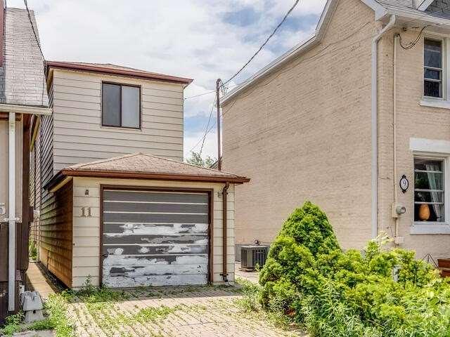 11 Lucy Ave, House detached with 3 bedrooms, 1 bathrooms and 3 parking in Toronto ON | Image 7