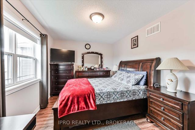 944 Broadway Blvd, House detached with 3 bedrooms, 3 bathrooms and 4 parking in Peterborough ON | Image 7