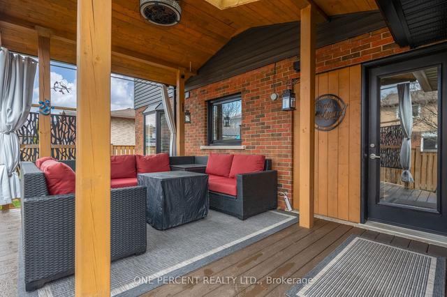30 Sparrow Crt, House detached with 3 bedrooms, 4 bathrooms and 7 parking in Hamilton ON | Image 30