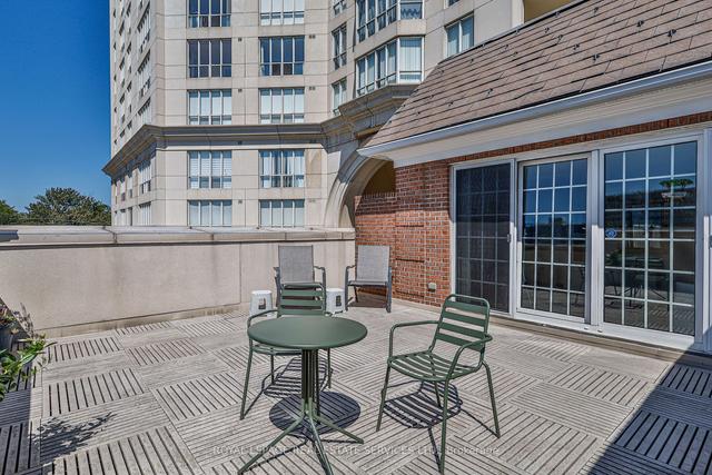 129 - 2289 Lake Shore Blvd W, Townhouse with 3 bedrooms, 3 bathrooms and 2 parking in Toronto ON | Image 3