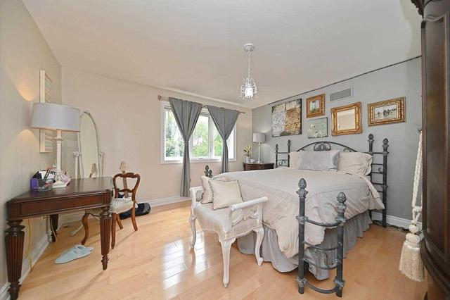 806 Old York Rd, House detached with 4 bedrooms, 4 bathrooms and 10 parking in Burlington ON | Image 11