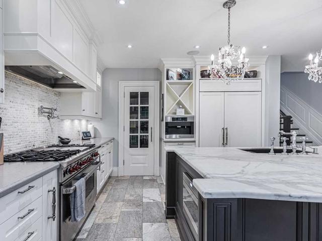 168 Cortleigh Blvd, House detached with 3 bedrooms, 4 bathrooms and 3 parking in Toronto ON | Image 28