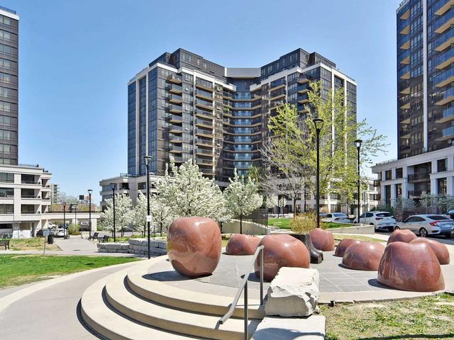 804 - 1060 Sheppard Ave W, Condo with 2 bedrooms, 2 bathrooms and 1 parking in Toronto ON | Image 12