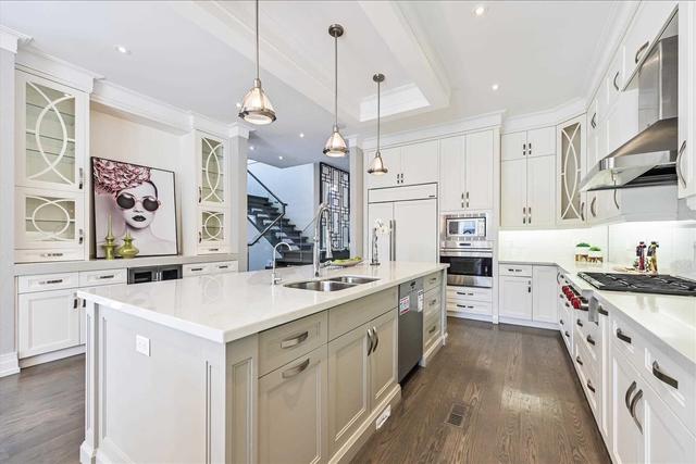 272 Hillcrest Ave, House detached with 4 bedrooms, 6 bathrooms and 4 parking in Toronto ON | Image 23