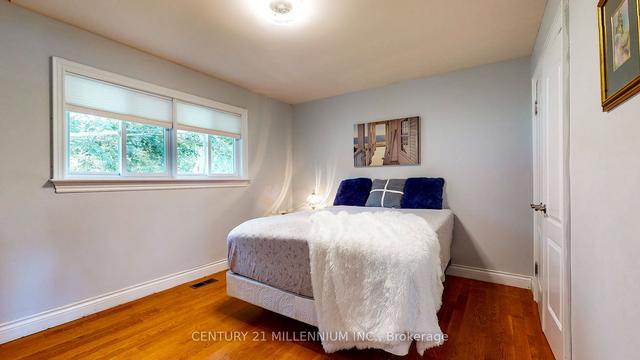 19 Locke Ave, House detached with 3 bedrooms, 2 bathrooms and 11 parking in Clearview ON | Image 19