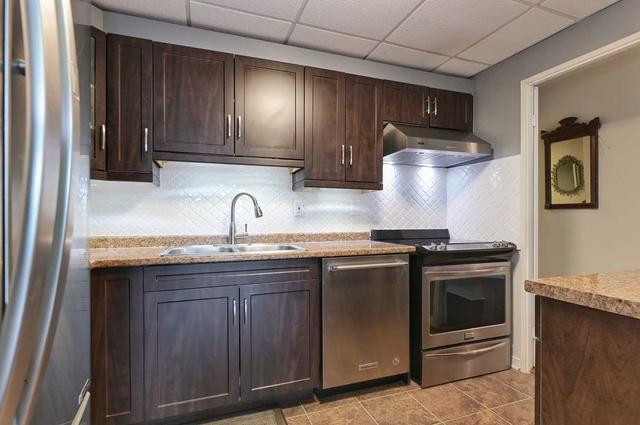 201 - 20 Speers Rd, Condo with 3 bedrooms, 2 bathrooms and 1 parking in Oakville ON | Image 13