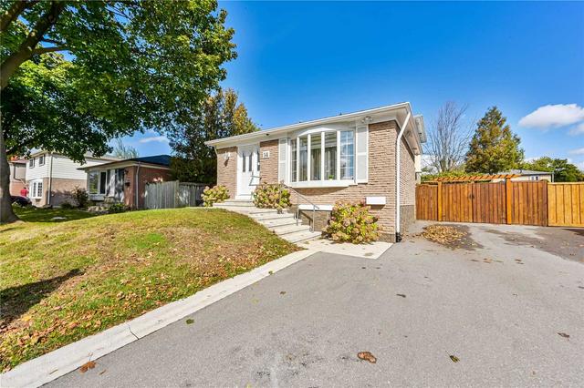 14 Sutherland Ave, House detached with 3 bedrooms, 2 bathrooms and 4 parking in Brampton ON | Image 12