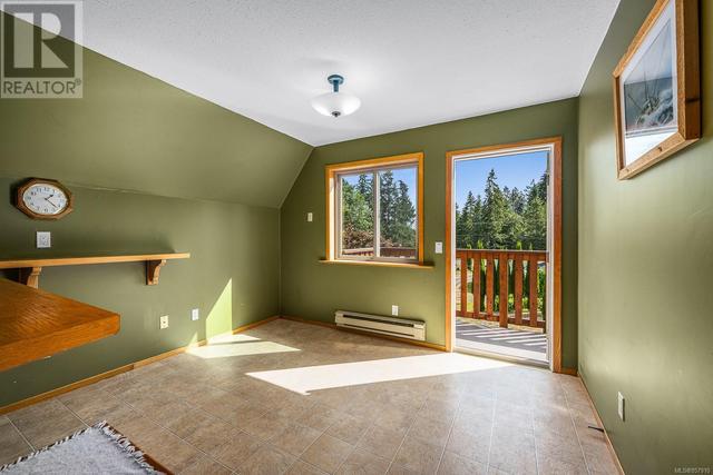 8185 Island Hwy S, House detached with 4 bedrooms, 4 bathrooms and 6 parking in Comox Valley A BC | Image 74