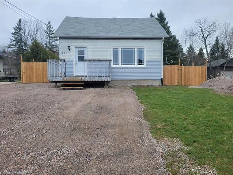 350 Main Street, House detached with 2 bedrooms, 1 bathrooms and 2 parking in Powassan ON | Card Image
