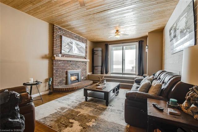 449 Champlain Road, House detached with 3 bedrooms, 2 bathrooms and 4 parking in Penetanguishene ON | Image 21
