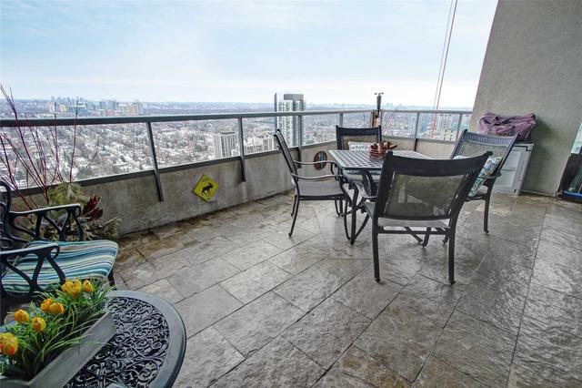 ph 205 - 23 Hollywood Ave, Condo with 3 bedrooms, 2 bathrooms and 2 parking in Toronto ON | Image 13