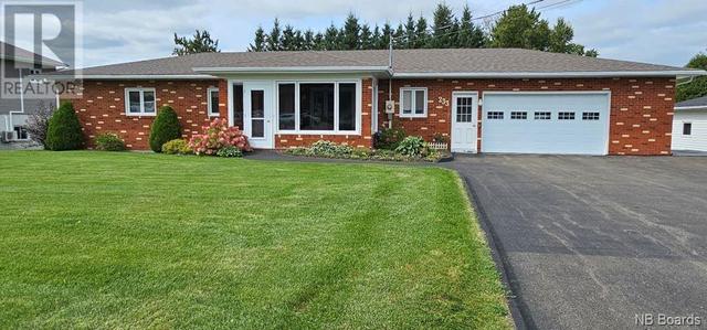 233 Reservoir Street, House detached with 2 bedrooms, 2 bathrooms and null parking in Grand Falls NB | Image 14