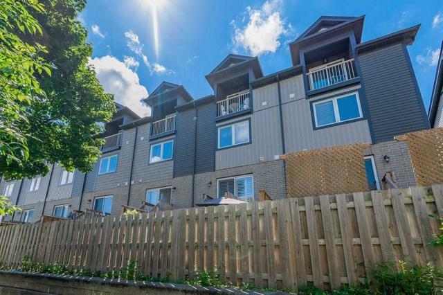 23 - 12 Poplar Dr, Townhouse with 3 bedrooms, 2 bathrooms and 2 parking in Cambridge ON | Image 31