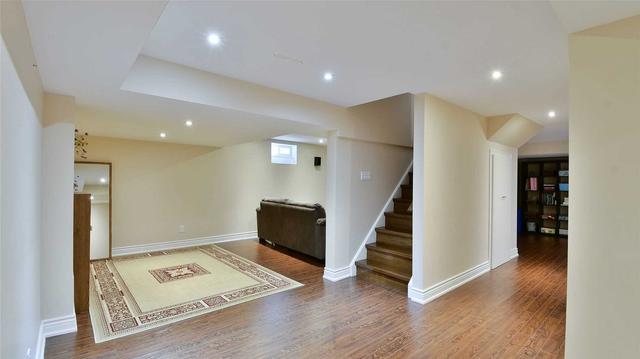 1005 Honeywood Cres, House detached with 4 bedrooms, 3 bathrooms and 6 parking in Pickering ON | Image 17