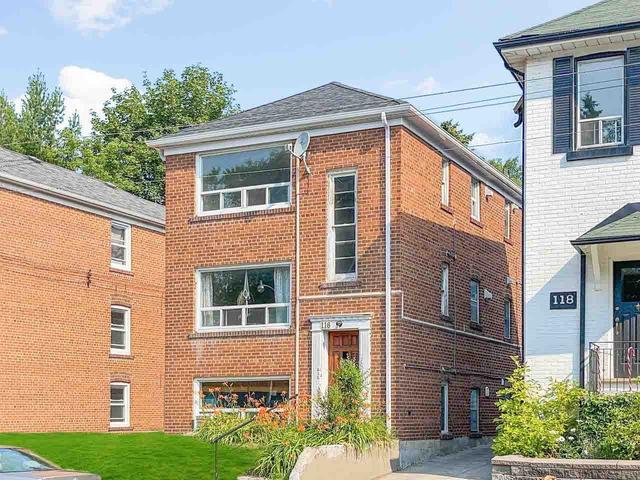 3 - 114 Eastwood Rd, House attached with 1 bedrooms, 1 bathrooms and 0 parking in Toronto ON | Card Image