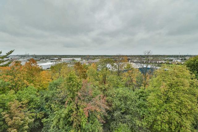 160 - 1066 Falgarwood Dr, Townhouse with 3 bedrooms, 2 bathrooms and 1 parking in Oakville ON | Image 17