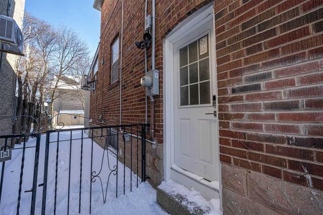 33 Edgecombe Ave, House detached with 3 bedrooms, 3 bathrooms and 2 parking in Toronto ON | Image 15