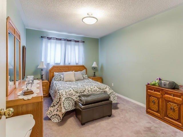 34 Bighorn Cres, House detached with 4 bedrooms, 3 bathrooms and 4 parking in Brampton ON | Image 17