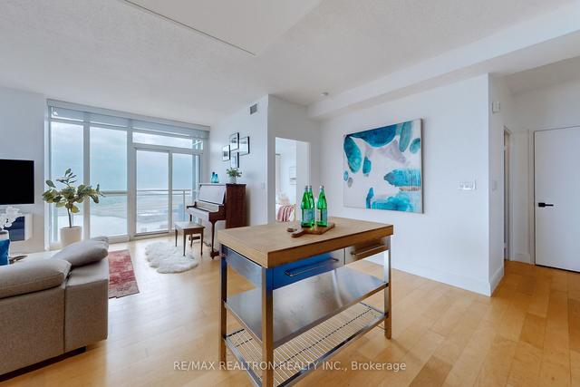 4106 - 15 Iceboat Terr, Condo with 2 bedrooms, 2 bathrooms and 1 parking in Toronto ON | Image 22