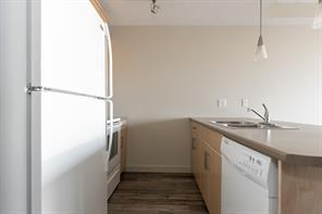 2401 - 135b Sandpiper Road, Condo with 1 bedrooms, 1 bathrooms and 1 parking in Wood Buffalo AB | Card Image