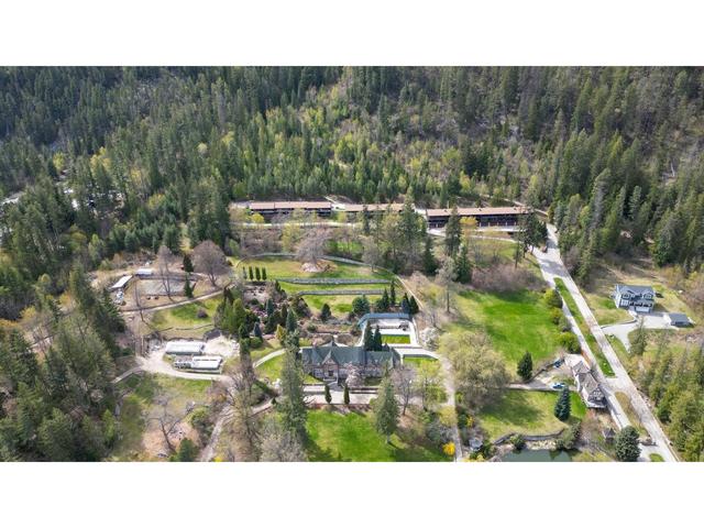 1 - 1691 Highway 3a, Condo with 1 bedrooms, 1 bathrooms and 1 parking in Central Kootenay F BC | Image 37