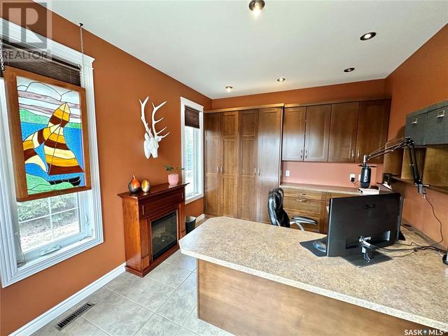 209 Riverbend Place, House detached with 4 bedrooms, 4 bathrooms and null parking in Battleford SK | Image 4