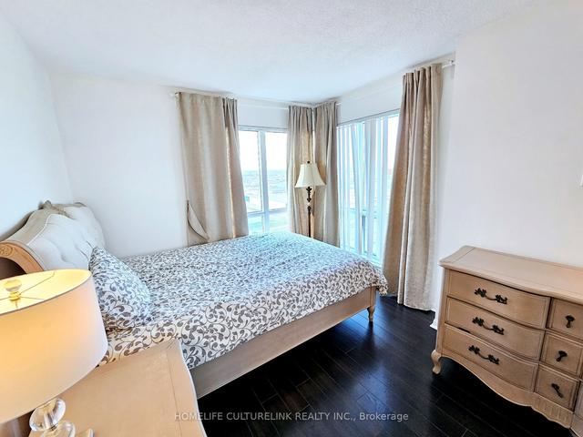 2106 - 11 Lee Centre Dr, Condo with 2 bedrooms, 1 bathrooms and 1 parking in Toronto ON | Image 20