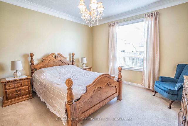 79 Trailside Walk, House detached with 1 bedrooms, 3 bathrooms and 6 parking in Brampton ON | Image 5