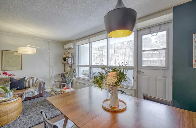 305 - 65 Southport St, Condo with 2 bedrooms, 2 bathrooms and 1 parking in Toronto ON | Image 10