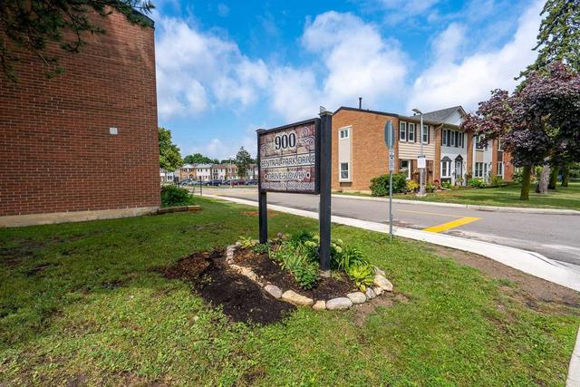 74 - 900 Central Park Dr, Townhouse with 3 bedrooms, 2 bathrooms and 2 parking in Brampton ON | Image 35