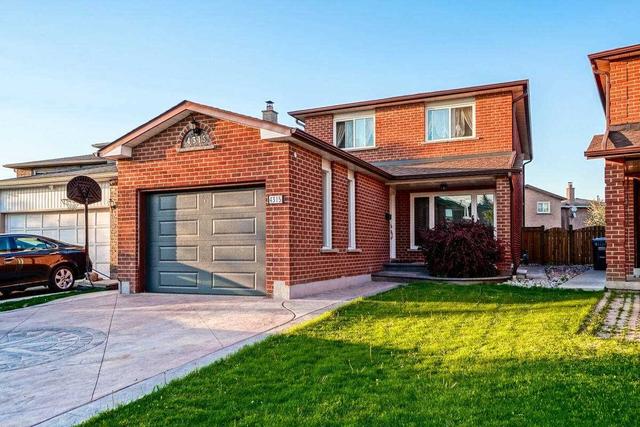 4315 Shelby Cres, House detached with 3 bedrooms, 4 bathrooms and 5 parking in Mississauga ON | Image 1