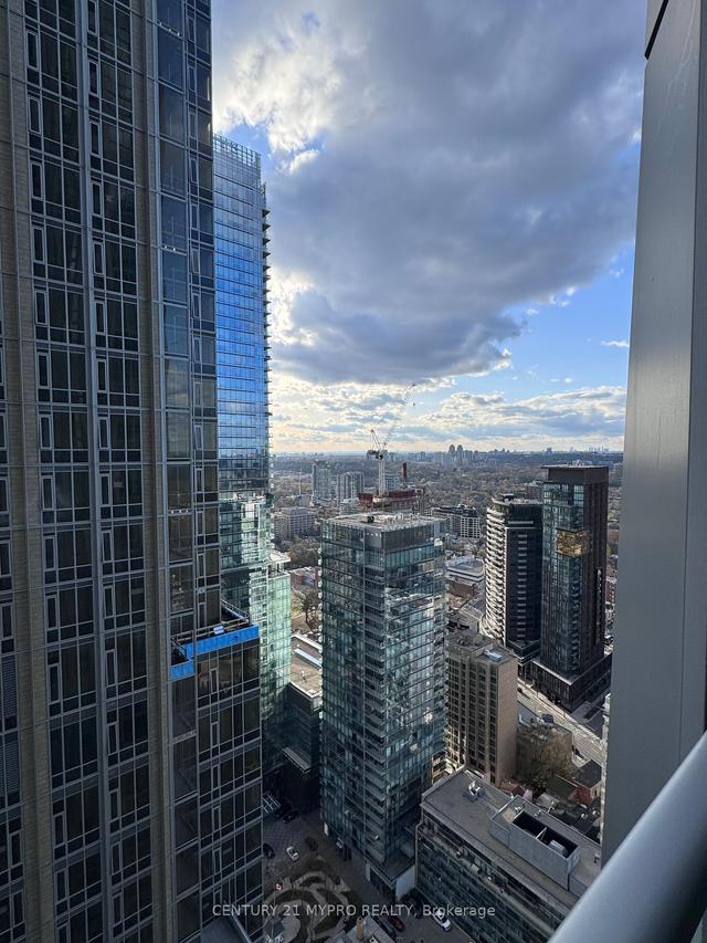 3603 - 1 Yorkville Ave, Condo with 1 bedrooms, 1 bathrooms and 0 parking in Toronto ON | Image 8