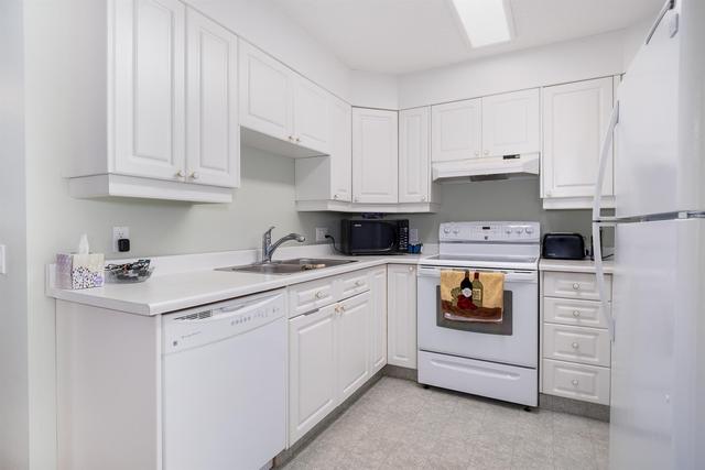 1215 - 1818 Simcoe Boulevard Sw, Condo with 2 bedrooms, 2 bathrooms and 1 parking in Calgary AB | Image 3