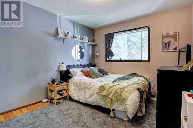 208 Otter Street, House detached with 4 bedrooms, 2 bathrooms and 2 parking in Banff AB | Image 19