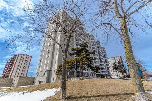 211 - 940 Caledonia Rd, Condo with 2 bedrooms, 1 bathrooms and 1 parking in Toronto ON | Image 12