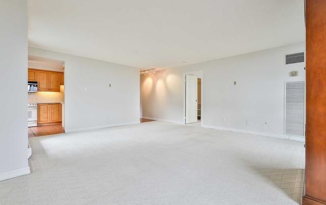 1102 - 60 Inverlochy Blvd, Condo with 3 bedrooms, 2 bathrooms and 1 parking in Markham ON | Image 39