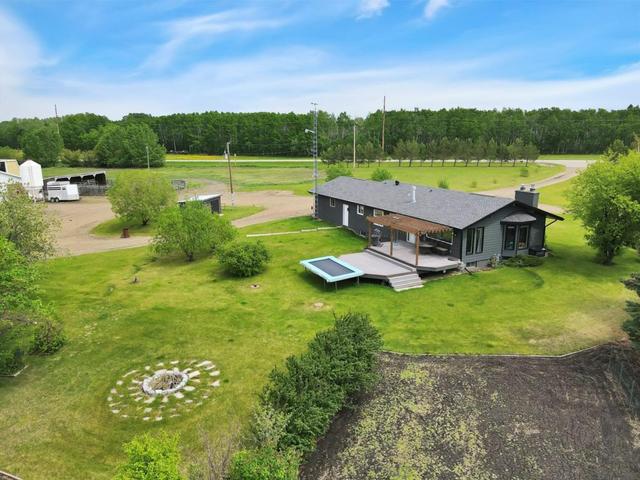 38552 Range Road 30, House detached with 2 bedrooms, 2 bathrooms and 4 parking in Red Deer County AB | Image 37